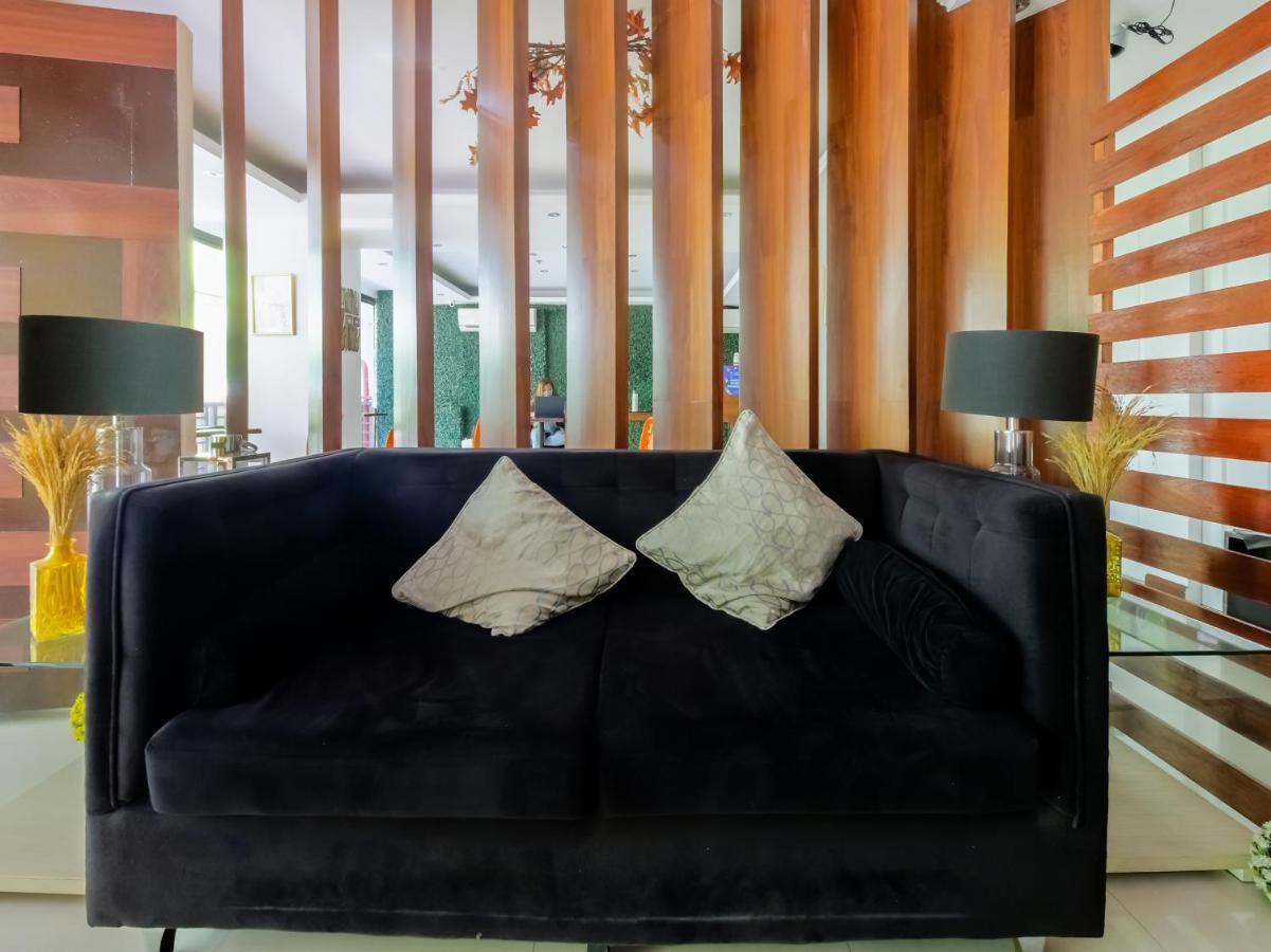 Capital O 860 Nest Nano Suites Makati Makati City Bagian luar foto